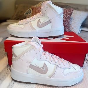 Nike Dunk High Rebel Pink Oxford😍

✨new release + special edition✨